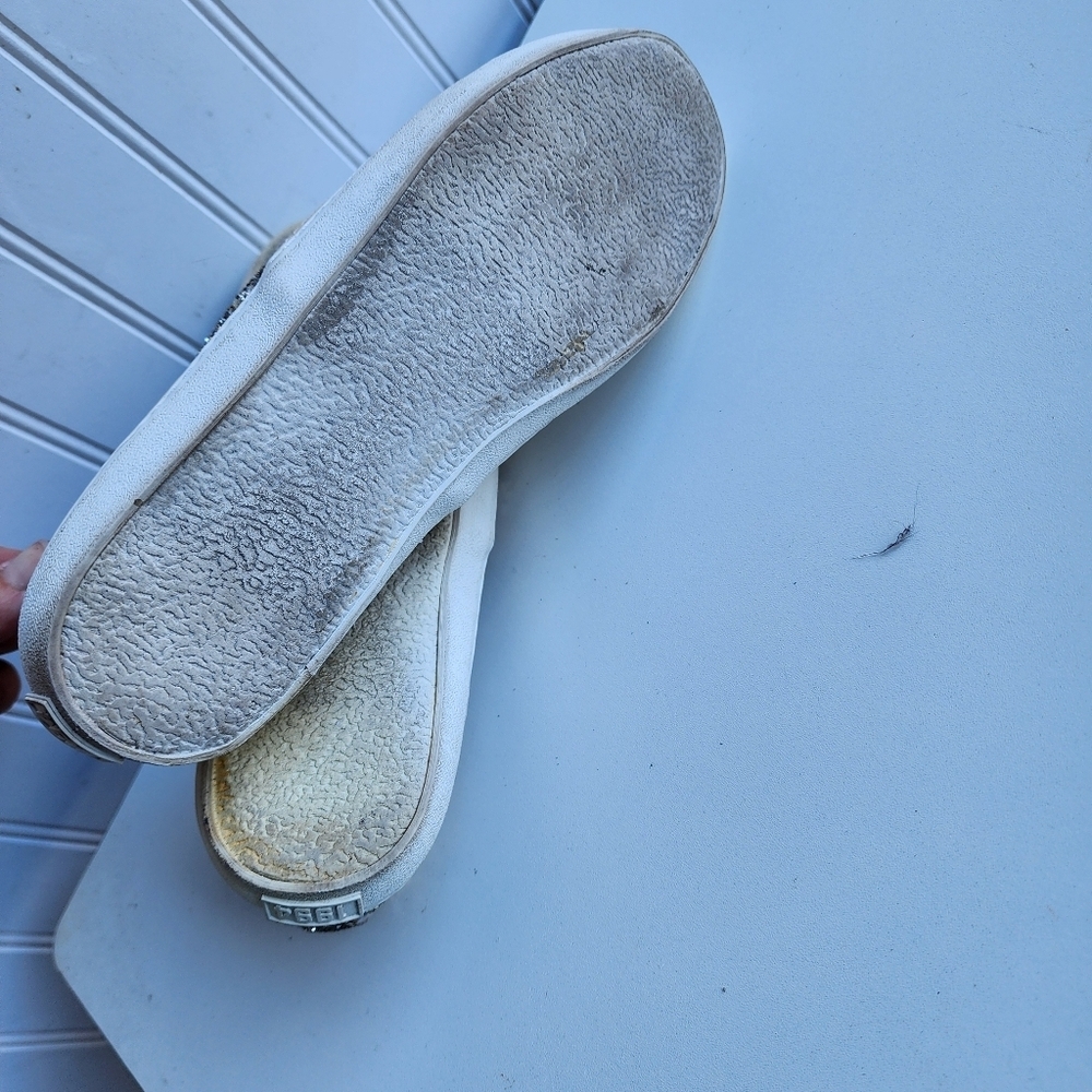 OLD NAVY Taupe Glitter Elastic Sneaker Slip On Womens Gold Size 8 - Picture 9 of 10